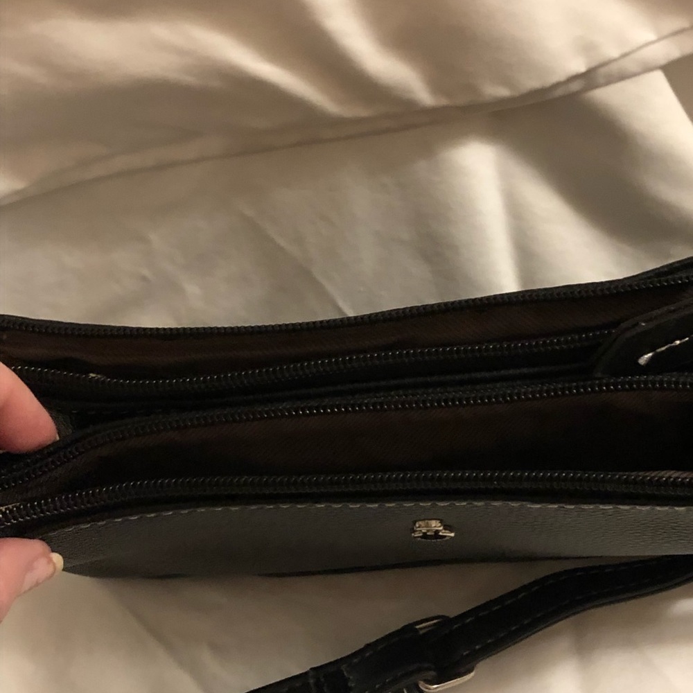 London fog crossbody bag